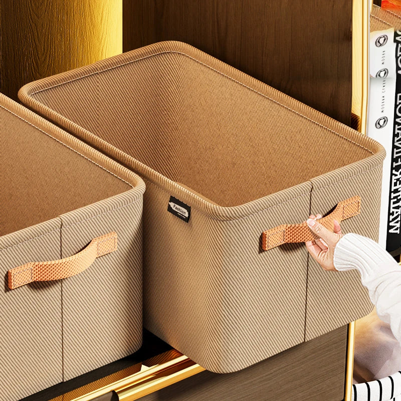 Foldable Wardrobe Storage Bag with Handle